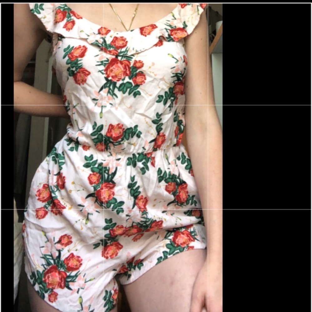 Roxy romper size M floral pink